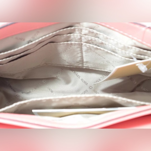 Michael Kors Rose purse MD Vegan Faux Leather Flap Bag In Grapefruit - Picture 2 of 11